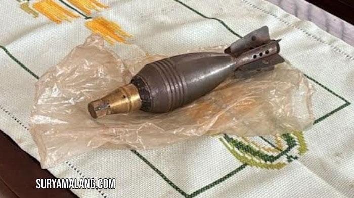 Janda 80 Tahun Temukan Peluru Mortir dalam Almari Rumahnya di Kelurahan Bendogerit, Kota Blitar