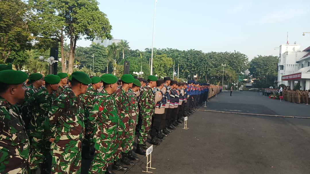 Wali Kota Surabaya Pimpin Operasi Berantas Juru Parkir Liar, Libatkan Petugas Pemkot dan TNI-Polri