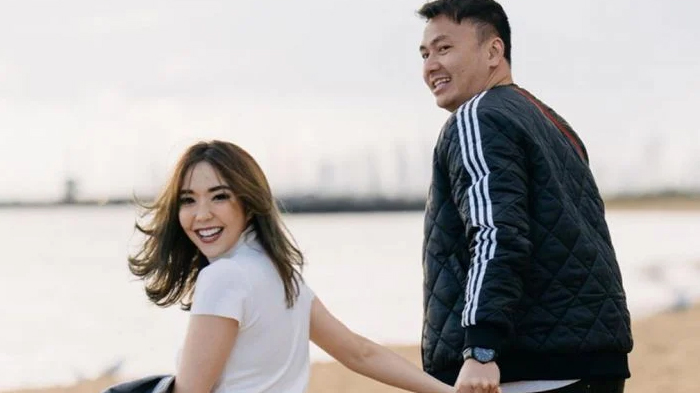 Penghasilan Wijin Lebih Rendah, Ini Aturan Pembagian Dana Pacaran Gisella Anastasia & Wijaya Saputra