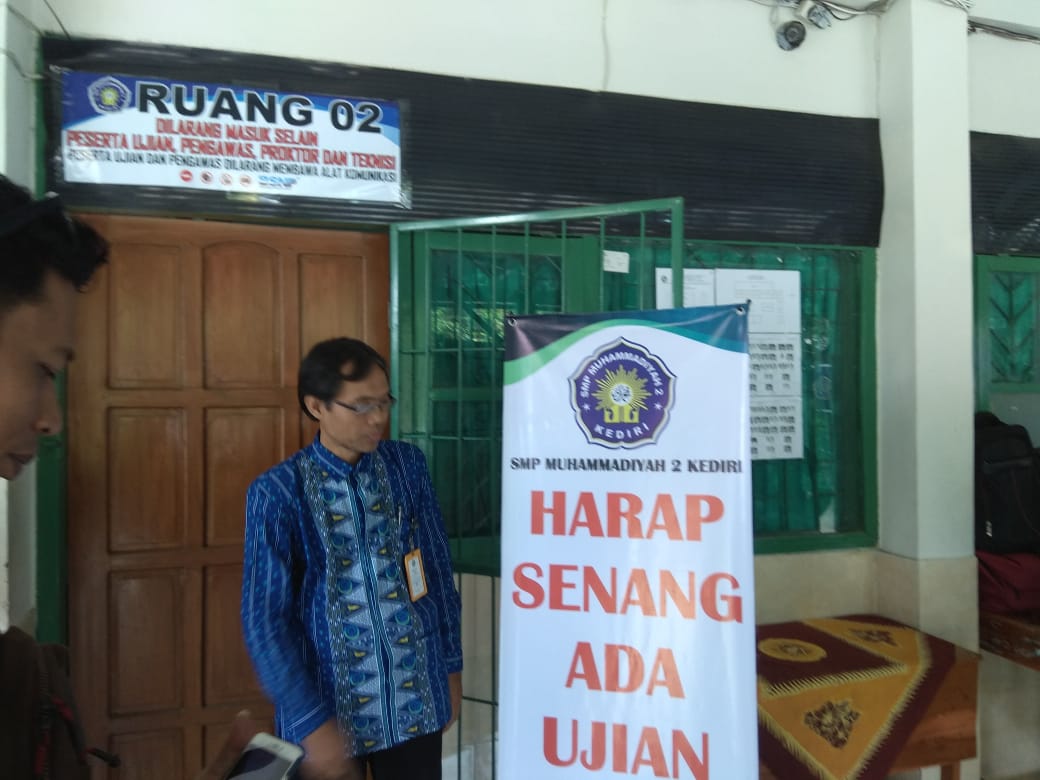 pengumuman-harap-tenang-ada-ujian-di-kota-kediri.jpg