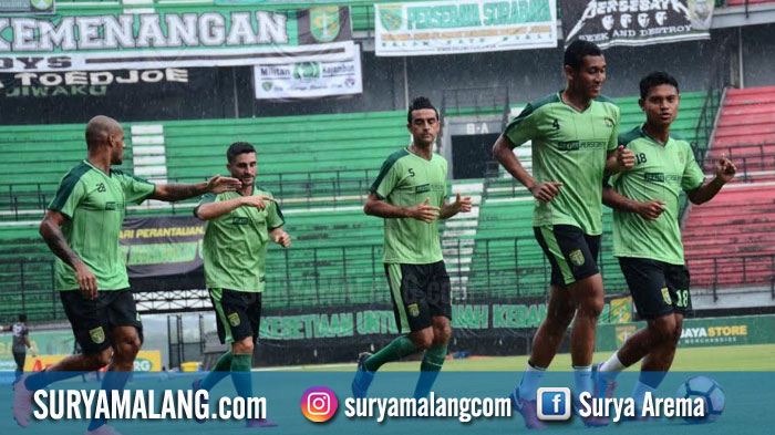 Link Live Streaming Indosiar Persebaya Vs Perseru Serui Minggu 25 Maret 2018, Kick Off Jam 18.30 WIB