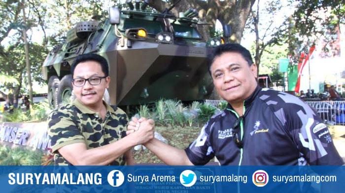Panser Anoa Pindad Melengkapi Monumen Kota Malang