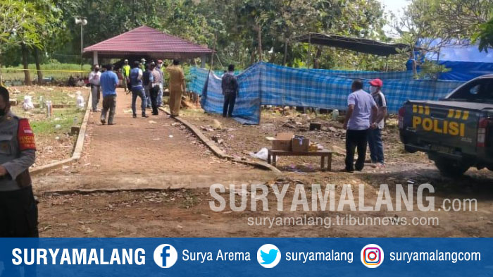 Polisi Bongkar Makam Takmir Masjid di Desa Serah, Gresik, Tak Sakit Tapi Tewas Bersimbah Darah