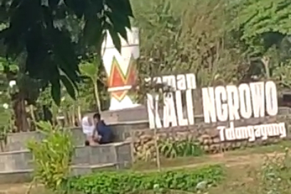 potongan-gambar-rekaman-sepasang-remaja-di-tulungagung.jpg