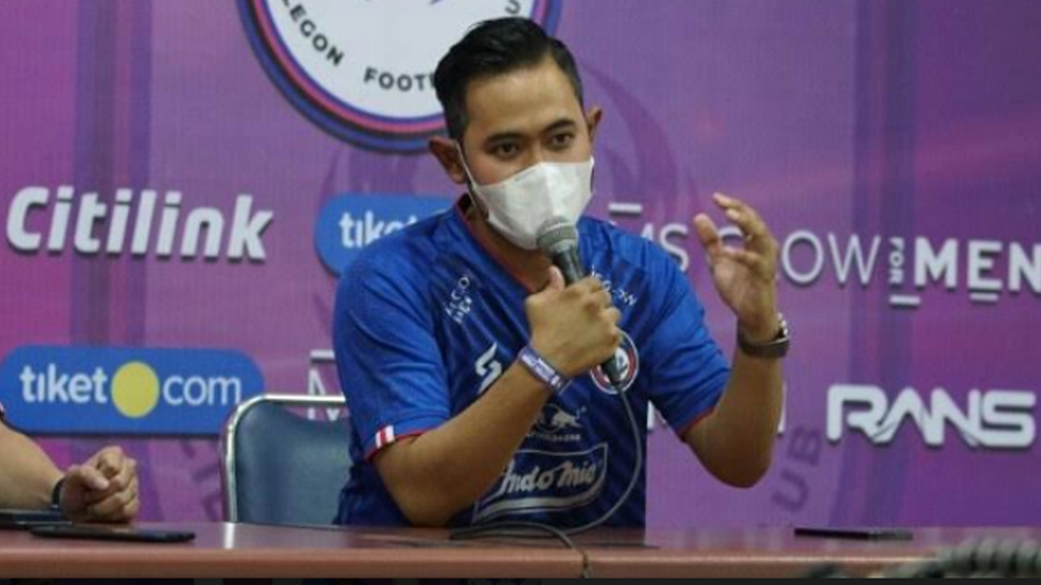 presiden-klub-arema-fc-gilang-widya-pramana.jpg