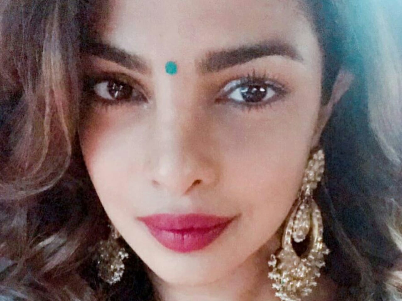 Priyanka Chopra Rayakan Ulangtahun ke-36 bareng Sang Pacar Nick Jonas di London