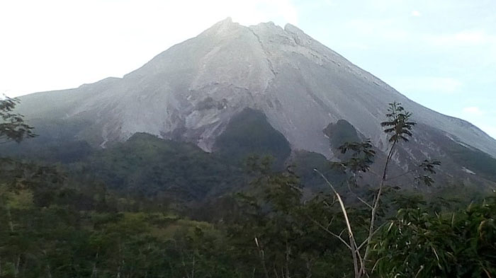 Pagi Ini Gunung Merapi Luncurkan Lima Kali Wedhus Gembel