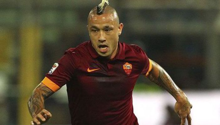 radja-nainggolan-gelandang-as-roma-beri-dukungan-untuk-timnas-indonesia_20161213_100419.jpg
