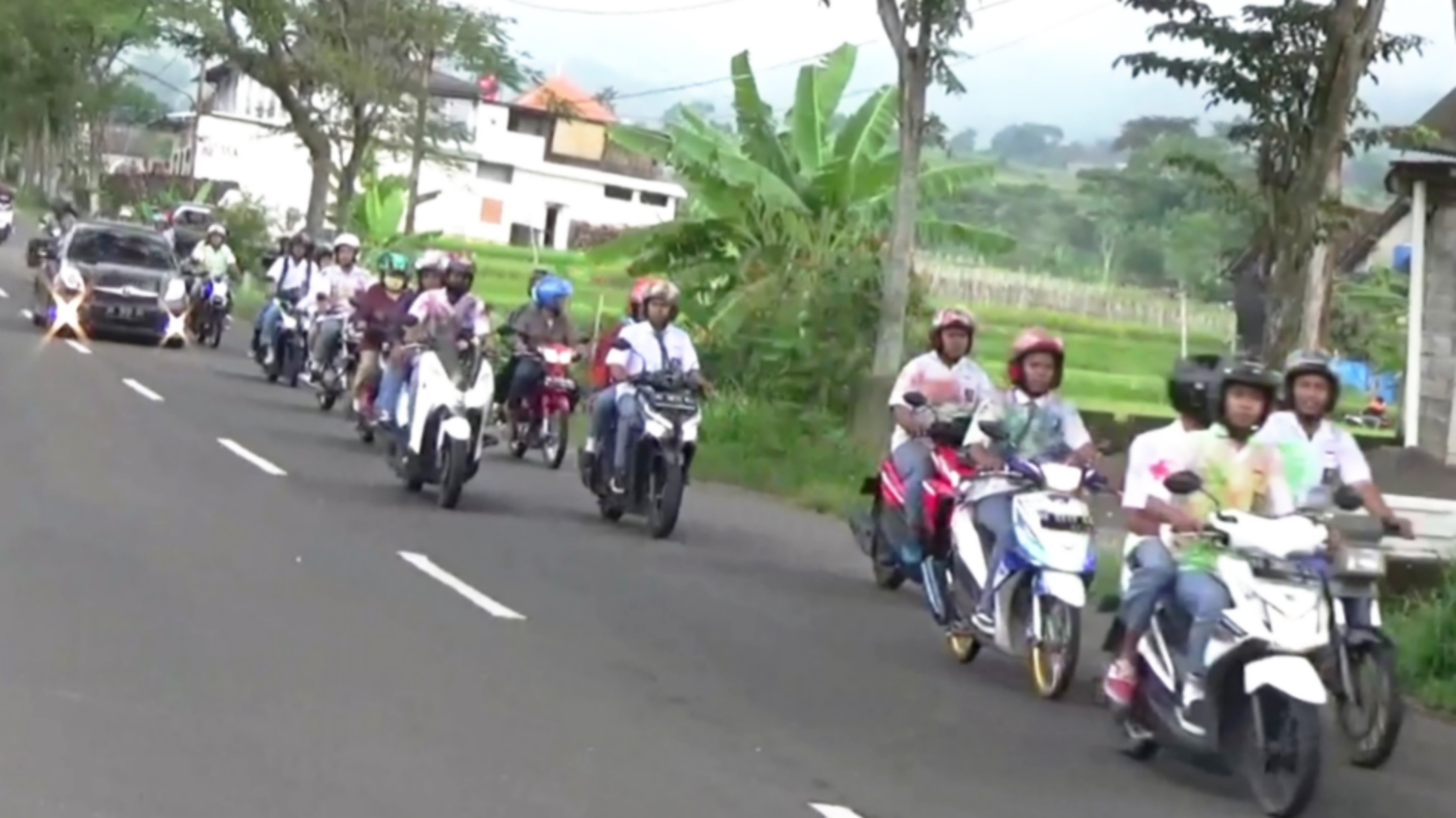 Ratusan Siswa SMA dari Madiun Konvoi ke Magetan, Padahal Pengumuman Kelulusan 13 Mei 2019