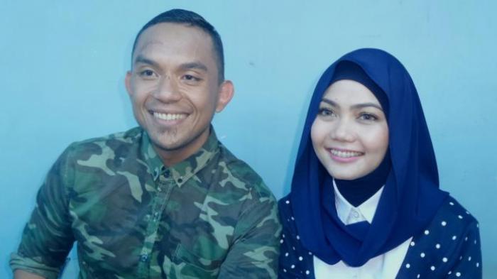 reaksi-mantan-kekasih-saat-tahu-rina-nose-bertunangan.jpg