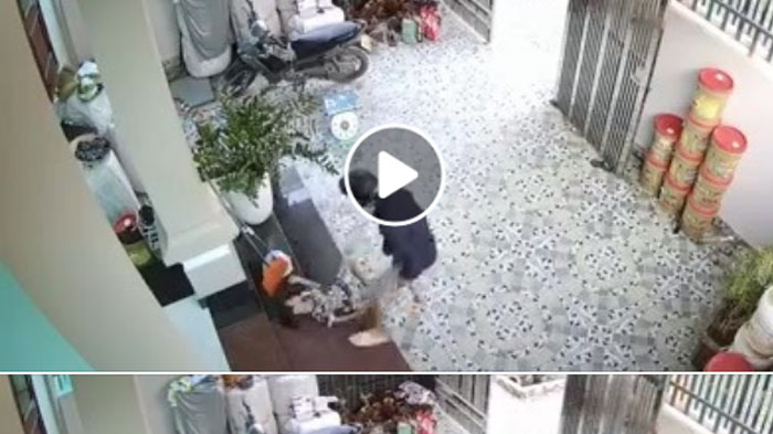 rekaman-cctv-penculikan-anak-di-teras-rumah-viral-di-facebook-dibius-lalu-dibawa-pakai-karung.jpg