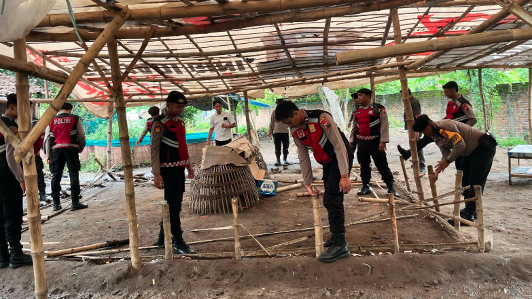 Arena Judi Sabung Ayam Kutorejo Mojokerto Digerebek dan Dimusnahkan, Buat Resah Warga