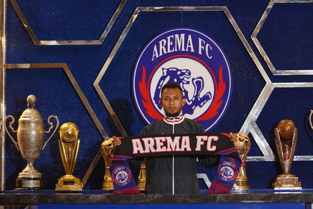 samsudin-pemain-anyar-arema-fc-yang-baru-diperkenalkan.jpg