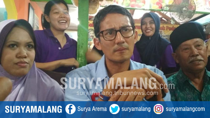 sandiaga-uno-di-warung-menthok-pedas-pak-nardi-di-sumberpucung-kabupaten-malang.jpg