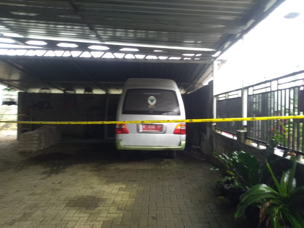 Ambulans Diparkir di Rumah Kades di Lumajang Terbakar Misterius, Polisi Lakukan Penyelidikan