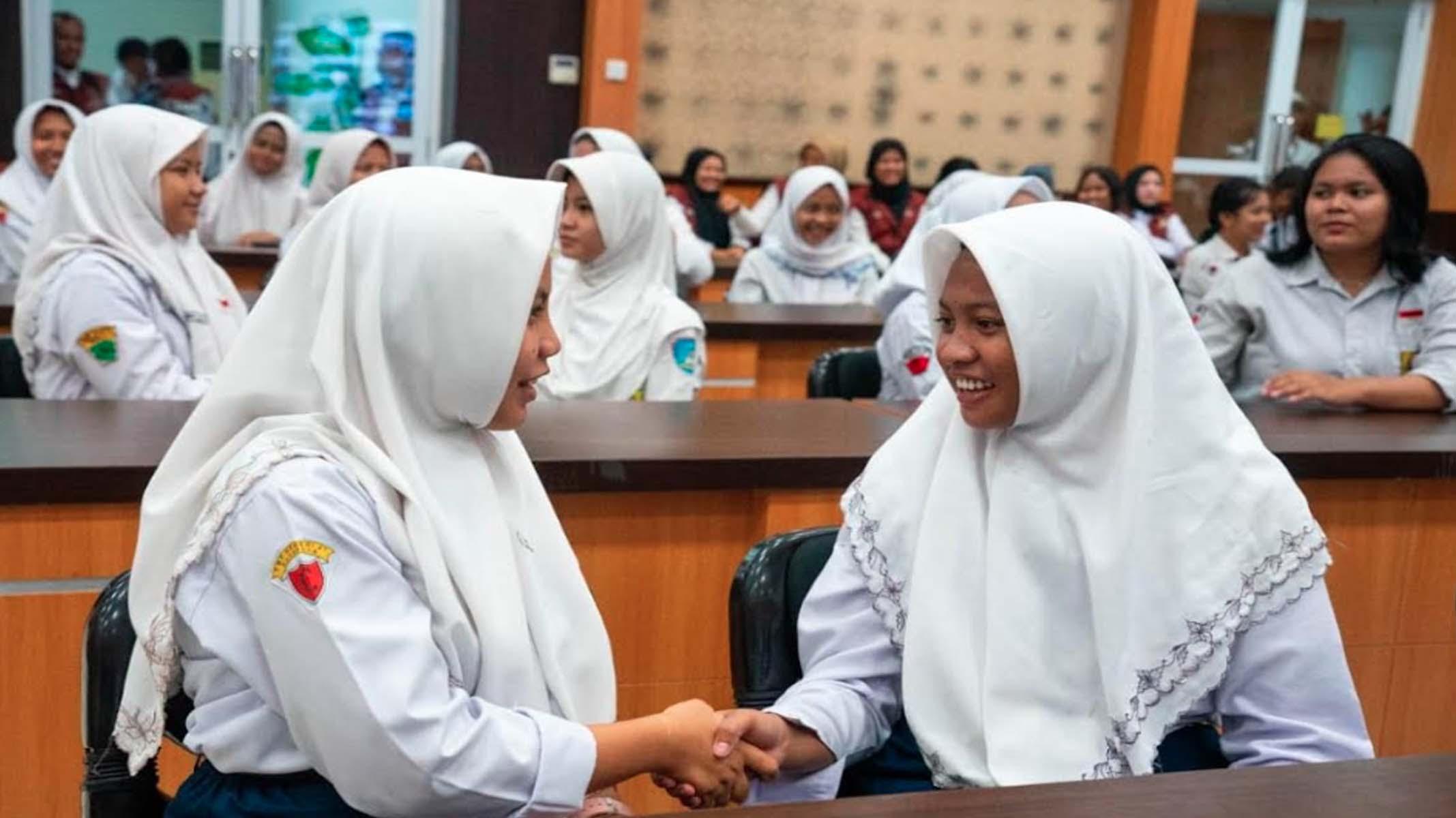 Siswa Sekolah Rakyat Bisa Otomatis Dapat Beasiswa Kuliah, Rektor Unesa Beri Penawaran Langsung