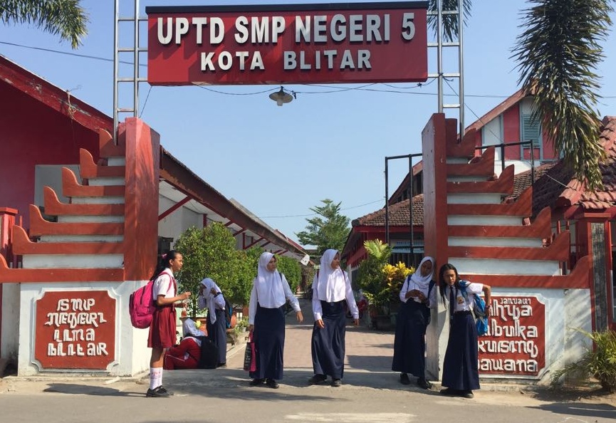 seragam-smp-kota-blitar_20181015_172802.jpg