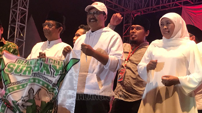 Yusuf Mansur, Mahfud MD dan Gubernur Jatim Salawatan Bareng Sambut Slank ke Panggung
