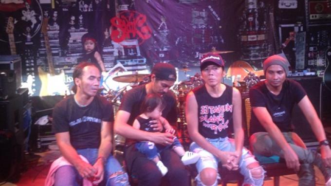 slank-peluncuran-album-baru_20170207_212855.jpg