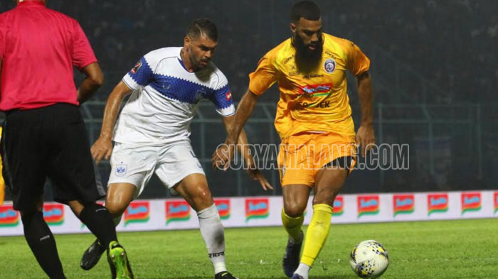 Sylvano Comvalius Belum Cetak Gol Saat Debut, Begini Komentar Pelatih Arema FC