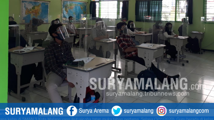 suasana-kelas-di-sman-9-kota-malang-yang-ikut-ujicoba-tatap-muka-tahap-pertama.jpg