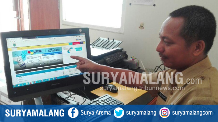 suliyanto-staf-kabid-pengelolaan-dan-layanan-informasi-lpse-kota-batu_20180122_183047.jpg