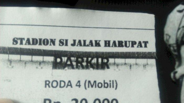 tarif-parkir-mobil-di-stadion-si-jalak-harupat-soreang-saat-persib-bandung-vs-persipura.jpg