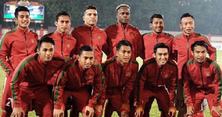 timnas-indonesia-u-23-saat-menghadapi-thailand-di-stadion-ptik_20180601_162321.jpg