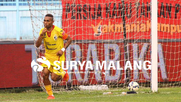 titus-bonai-sriwijaya_20151122_121412.jpg