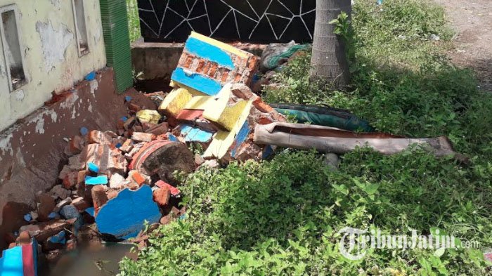 BREAKING NEWS - Dua Orang Tewas Ditabrak Mobil Wakapolres Malang Kota