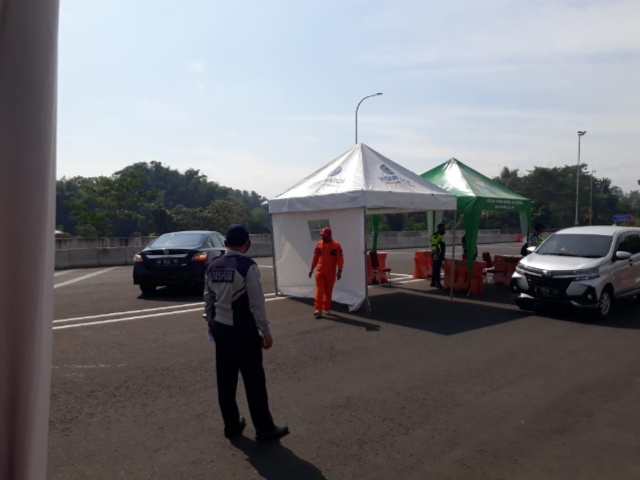 total-ada-123-kendaraan-yang-putar-balik-di-exit-tol-madyopuro-kota-malang.jpg