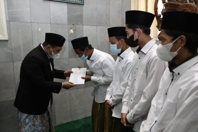 wakil-gubernur-jawa-tengah-taj-yasin-maimoen-program-penghafal-al-quran-30-juz.jpg