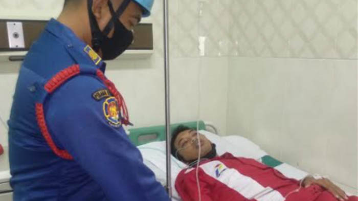 Warga Bojonegoro Dipatuk Ular Cobra saat akan Dimasukkan Karung, Korban Langsung Demam Sesak Napas