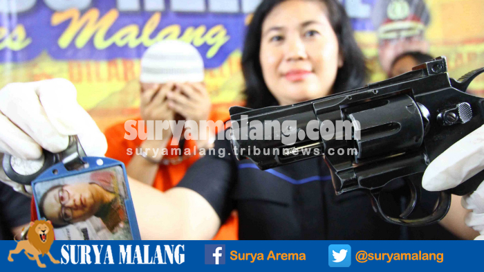 Pria Ini Punya Kartu Identitas Wartawan, Tapi Kelakuannya Kok