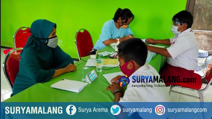 MCW Terima Keluhan Soal Paket Data Siswa, Sekolah Belum Gunakan Dana Bos untuk Bantu Beli Pulsa