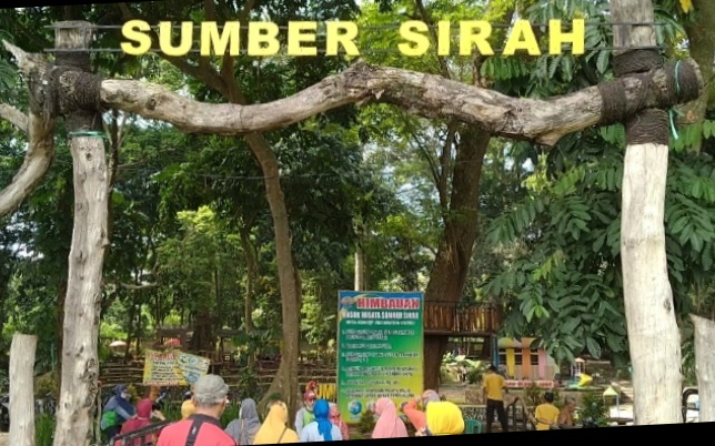 Santai Bersama Keluarga di Tempat Wisata Sumber Sirah, Kabupaten Kediri