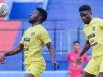 Abel-Camara-ketika-latihan-setelah-sempat-absen-saat-Arema-FC-melawan-Borneo-FC.jpg