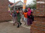 Anggota-Babinsa-Koramil-081709-Balongpanggang-Desa-Wotansari-Gresik.jpg