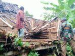 Angin-puting-beliung-rusak-rumah-warga-di-Situbondo.jpg