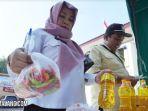 Antusiasme-masyarakat-menyerbu-operasi-pasar-murah-cabai-r.jpg