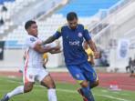 Arema-FC-Julian-Guevara-Borneo-FC-Fajar-Fathurrahman-Super-League-Stadion-Kanjuruhan.jpg
