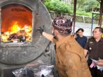 Barang-bukti-ganja-sabu-sabu-dimusnahkan-di-Tempat-Pemrosesan-Akhir-TPA-Tlekung-Kota-Batu.jpg