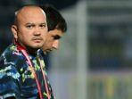 Eduardo-Almeida-resmi-dicopot-ALi-Rifki-ARema-FC.jpg