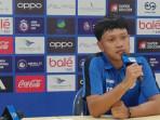 Fikri-Arjidan-pemain-Arema-FC-jumpa-pers-setelah-pertandingan-menghadapi-Dewa-United.jpg