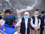 Gubernur-Khofifah-Indar-Parawansa-Awan-Panas-Guguran-APG-Gunung-Semeru-Lumajang.jpg