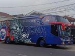 Hibah-bus-dari-Gilang-Widya-Pramana-ke-Arema-FC-Selasa-472023.jpg