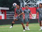 JELANG-MADURA-UNITED-V-MALUT.jpg