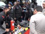 Kapolda-Jatim-Irjen-Pol-Toni-Harmanto-gas-air-mata.jpg
