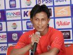 Kapten-Arema-FC-Johan-Ahmat-Farizi-di-Liga-1-2023-jelang-hadapi-RANS.jpg