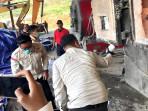 Kejari-Kota-Batu-pemusnahkan-barang-bukti-di-TPA-Tlekung.jpg